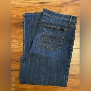 Women's Chico's So Slimming Girlfriend Slim Leg Crop Denim Jeans Med Wash Sz 14